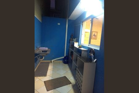 17_photo/94dce258b1.e17343cf5b702f60-ATLAS-ad6b9c1f-e431-47a4-9f3e-533bc6e0deee.jpg de casa à venda com 3 quartos, 91m² em Cidade Industrial de Curitiba, Curitiba