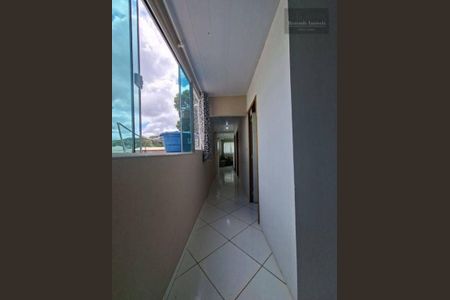 14_photo/94dce258bd.f0d246bad4da1cd5-ATLAS-40bd25a0-9b6f-485b-adc9-94ea815ff304.jpg de casa à venda com 3 quartos, 90m² em Cidade Industrial de Curitiba, Curitiba