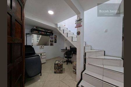 7_photo/94dce258bd.f0d246bad4da1cd5-ATLAS-40c87dcf-ae24-4220-b083-ac2f7320755c.jpg de casa à venda com 3 quartos, 90m² em Cidade Industrial de Curitiba, Curitiba