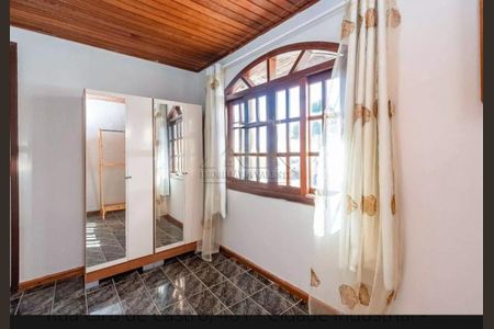 5_photo/94dce258c5.45f02ef6bff41bc6-ATLAS-e10d285b-ddb4-41ee-9791-47ab67adffb7.jpg de casa à venda com 4 quartos, 110m² em Cidade Industrial de Curitiba, Curitiba