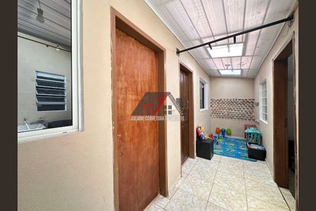 35_photo/94dce258d5.3679ba45c80b6010-ATLAS-9840e997-d260-4b13-b031-1605a9f91fc5.jpg de casa à venda com 3 quartos, 47m² em Cidade Industrial de Curitiba, Curitiba