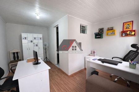 29_photo/94dce258d5.3679ba45c80b6010-ATLAS-d631839d-30d7-480c-a24f-5d2ed2eaaaad.jpg de casa à venda com 3 quartos, 47m² em Cidade Industrial de Curitiba, Curitiba