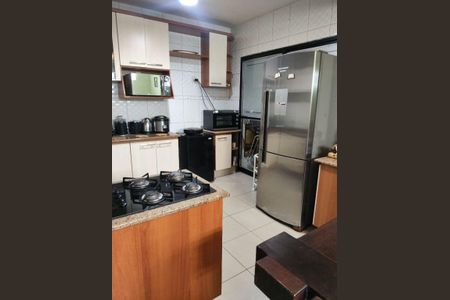 5_photo/94dce258db.b88e781a7551a754-ATLAS-1de9c8cd-8fb4-468f-9acb-d02fbf39e8e3.jpg de casa à venda com 3 quartos, 200m² em Cidade Industrial de Curitiba, Curitiba