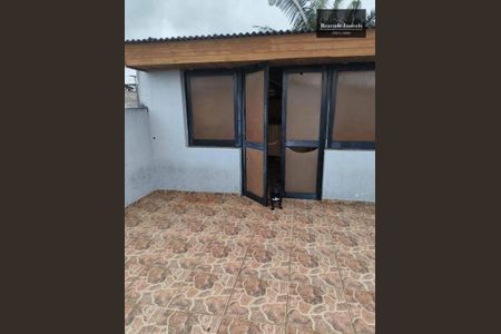 5_photo/94dce258db.ffaa8f7e19d5cfd5-ATLAS-5f3f7da1-e76b-4877-9576-aae4ea2355d6.jpg de casa à venda com 3 quartos, 200m² em Cidade Industrial de Curitiba, Curitiba