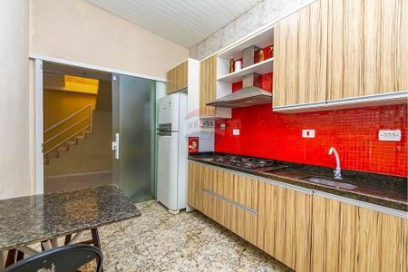 37_photo/94dce25b61.02f29140979457be-ATLAS-7f732038-33fe-456e-94dd-a6ca5c2bda7b.jpg de casa à venda com 3 quartos, 200m² em Cidade Industrial de Curitiba, Curitiba