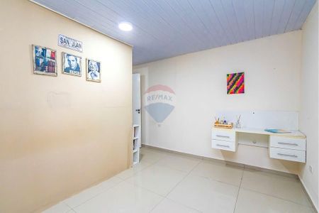 34_photo/94dce25b61.02f29140979457be-ATLAS-e3c7ce95-3792-4e67-b48f-51662863a459.jpg de casa à venda com 3 quartos, 200m² em Cidade Industrial de Curitiba, Curitiba