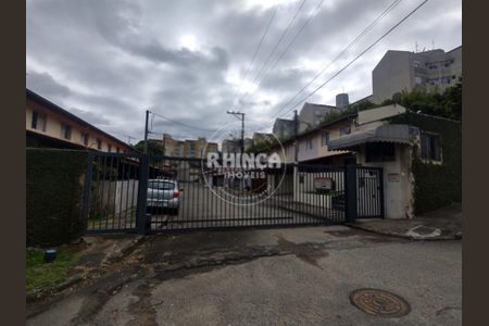 8_photo/94dce25e0f.2a87d04e3b194b29-ATLAS-06bca295-e52d-4d42-951e-9f96f52c42a2.jpg de casa à venda com 3 quartos, 70m² em Fazendinha, Curitiba