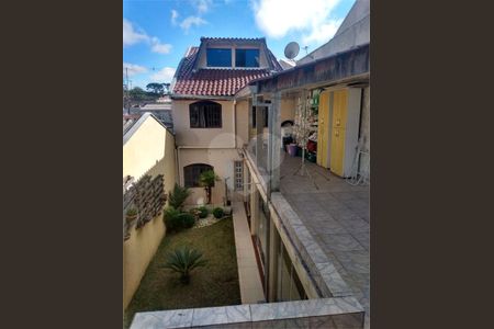 10_photo/94dce25e5d.584d24cb0370a9cf-ATLAS-7f2927b8-d63b-469e-b8bf-332d6ee7a920.jpg de casa à venda com 4 quartos, 208m² em Cidade Industrial de Curitiba, Curitiba