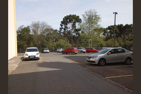 5_photo/94dce25e6f.25db2ad9d9bd01a5-ATLAS-8a9fd564-675a-4f2a-ac37-1644ffeefad6.jpg de apartamento à venda com 3 quartos, 52m² em Cidade Industrial de Curitiba, Curitiba