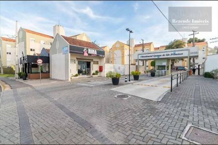 3_photo/94dce25e6f.2c311677f9f2160f-ATLAS-cf70f1b2-cebd-45cc-afd5-93f2e3c18b74.jpg de apartamento à venda com 3 quartos, 53m² em Cidade Industrial de Curitiba, Curitiba