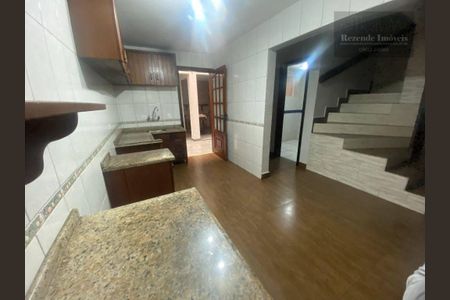 5_photo/94dce25f39.31f8faead97f4406-ATLAS-df10c5c7-4c32-4c52-afa5-4e653e5a12cc.jpg de casa para alugar com 2 quartos, 200m² em Cidade Industrial de Curitiba, Curitiba