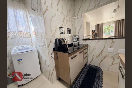 9_photo/94dce25f55.943a5dbec751d32b-ATLAS-625bb2fd-4f10-4059-acc9-b3ddc8d220b9.jpg de apartamento à venda com 3 quartos, 60m² em Cidade Industrial de Curitiba, Curitiba