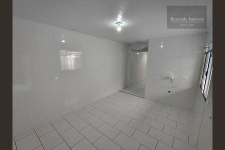 2_photo/94dce25f83.fbcd7a2e7ac63d93-ATLAS-1193cb65-c0e1-48c0-b09a-3e820fccb311.jpg de casa à venda com 3 quartos, 150m² em Cidade Industrial de Curitiba, Curitiba