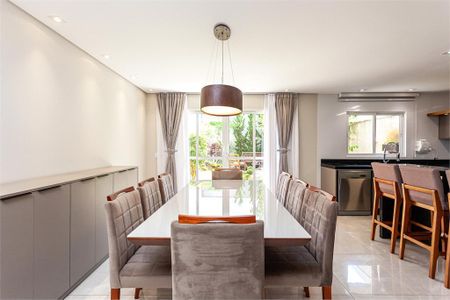 3_photo/94dce26985.a18722373278a0d2-ATLAS-99d2eaae-51e0-4254-9eb0-45cc2d317d4e.jpg de casa à venda com 4 quartos, 313m² em Campo Comprido, Curitiba