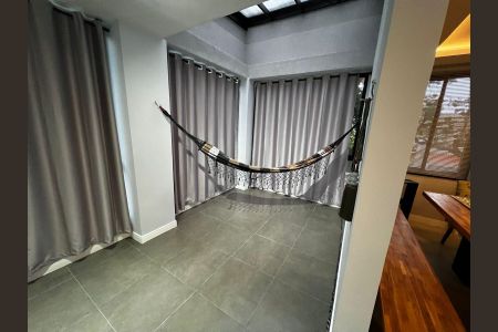 21_photo/94dce26af7.73f3c7e6ed29b315-ATLAS-8a3d6016-d5f6-4f47-8e8d-ae6d7692896a.jpg de casa à venda com 5 quartos, 280m² em Cidade Industrial de Curitiba, Curitiba