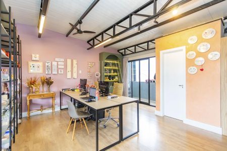 4_photo/94dce26bd5.d9db676592f89be2-ATLAS-e4f282f5-d9da-430e-ae5c-b771cd1f307c.jpg de casa à venda com 3 quartos, m² em Campo Comprido, Curitiba