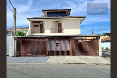 5_photo/94dce26c19.0524c8510f0f8401-ATLAS-3c78e6ee-cf9e-4606-ae42-a04305eea68a.jpg de casa à venda com 6 quartos, 270m² em Cidade Industrial de Curitiba, Curitiba