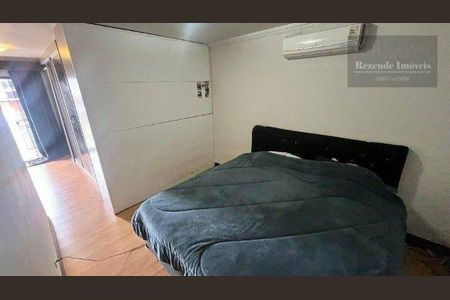 9_photo/94dce26c1f.e7c2de303a3ee9aa-ATLAS-48b20efb-7eda-43d6-88da-8dbd63800ca5.jpg de casa à venda com 3 quartos, 230m² em Cidade Industrial de Curitiba, Curitiba