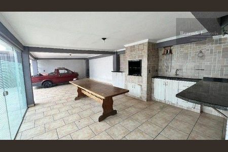 11_photo/94dce26c1f.e7c2de303a3ee9aa-ATLAS-7be85723-c7b0-4af0-b7bf-2e120086ce1e.jpg de casa à venda com 3 quartos, 230m² em Cidade Industrial de Curitiba, Curitiba