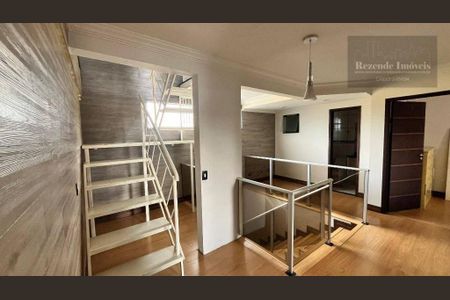 13_photo/94dce26c1f.e7c2de303a3ee9aa-ATLAS-e58b6ceb-2ff7-4771-a63f-05f3ea4ccc99.jpg de casa à venda com 3 quartos, 230m² em Cidade Industrial de Curitiba, Curitiba