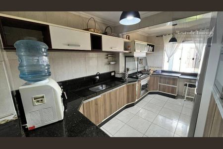 9_photo/94dce26c1f.e7c2de303a3ee9aa-ATLAS-fa5c20a1-0cac-481d-9d19-a294a4ac1ec9.jpg de casa à venda com 3 quartos, 230m² em Cidade Industrial de Curitiba, Curitiba