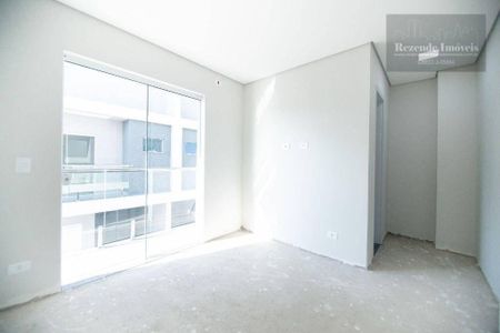 10_photo/94dce26c9d.3dea3cab82053bf3-ATLAS-d225bb19-b5c7-4074-bcf0-db92fe88d7fc.jpg de casa à venda com 3 quartos, 121m² em Cidade Industrial de Curitiba, Curitiba