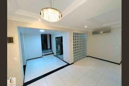 3_photo/94dce26cef.7a37549eceeba21f-ATLAS-263ecd8f-e77d-49da-b1c2-efbb391678e2.jpg de casa para alugar com 4 quartos, 200m² em Cidade Industrial de Curitiba, Curitiba