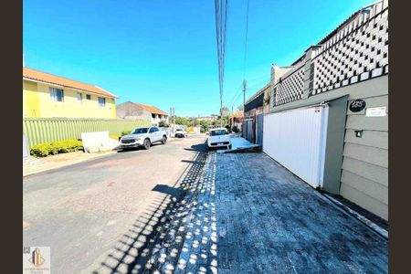 9_photo/94dce26cef.7a37549eceeba21f-ATLAS-413f8c70-5253-4149-b7d1-2aa09ec01a88.jpg de casa para alugar com 4 quartos, 200m² em Cidade Industrial de Curitiba, Curitiba