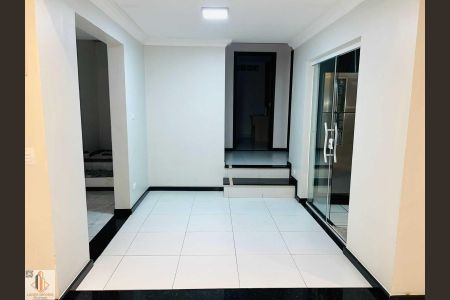 11_photo/94dce26cef.7a37549eceeba21f-ATLAS-4cf7cb15-6a5d-40b1-a36c-87bdd8f88204.jpg de casa para alugar com 4 quartos, 200m² em Cidade Industrial de Curitiba, Curitiba