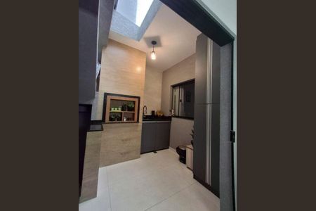 14_photo/94dce26e6b.dda3a78fb47de289-ATLAS-bea9bf18-a5ed-490f-beb4-a887133abbe9.jpg de casa à venda com 4 quartos, 250m² em Cidade Industrial de Curitiba, Curitiba