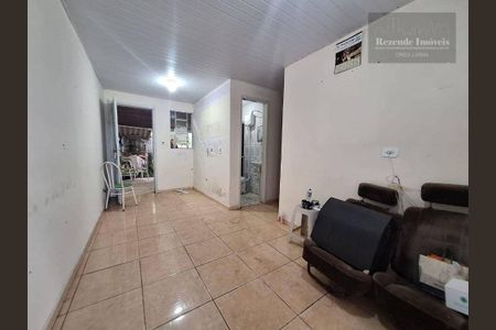 4_photo/94dce27be1.bc41ed4bcef1f889-ATLAS-574d03b7-3e75-4e81-a417-6c963eeb3aa8.jpg de casa à venda com 2 quartos, 70m² em Cidade Industrial de Curitiba, Curitiba