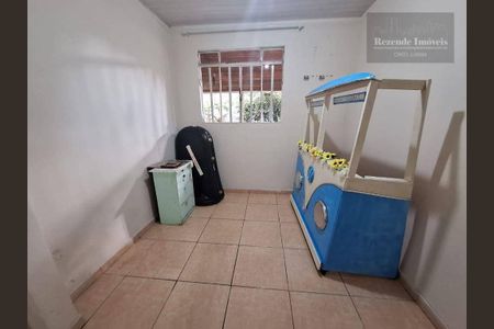 10_photo/94dce27be1.bc41ed4bcef1f889-ATLAS-7c5ede82-0e93-471d-8190-80ae35e8ab48.jpg de casa à venda com 2 quartos, 70m² em Cidade Industrial de Curitiba, Curitiba