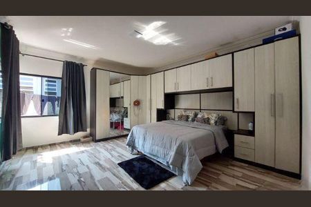 17_photo/94dce27ecb.e6f02a1e96aef2b1-ATLAS-0201d109-4edd-49c3-8c17-4e3a54d8fe98.jpg de casa à venda com 11 quartos, 745m² em Cidade Industrial de Curitiba, Curitiba