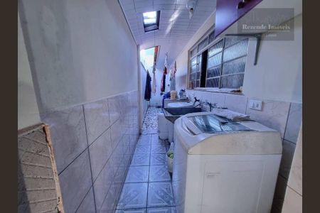 11_photo/94dce28621.20404e8b0b6d6ba6-ATLAS-69852535-3cbf-48f4-9c55-ba8ccee4d8d6.jpg de casa à venda com 4 quartos, 100m² em Cidade Industrial de Curitiba, Curitiba