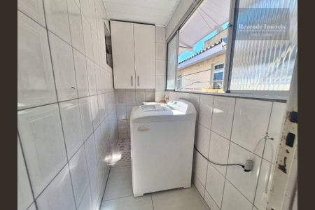 13_photo/94dce28ae9.43ee8aff735ec696-ATLAS-a1ccb392-e96a-4360-a4aa-57a5c4cab26e.jpg de apartamento à venda com 3 quartos, 43m² em Cidade Industrial de Curitiba, Curitiba