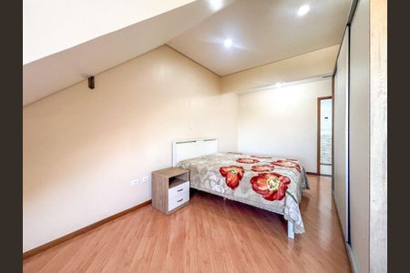 12_photo/94dce28cef.7e2ea02b9085bf9d-ATLAS-4b7f6c87-97a6-4db8-9ad1-8a386640a0e7.jpg de casa à venda com 4 quartos, 240m² em Cidade Industrial de Curitiba, Curitiba