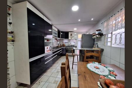 1_photo/94dce28e1b.1e9d1ba85beb8478-ATLAS-ce6f8a32-1061-42cf-96a4-23347ebd3a64.jpg de casa à venda com 3 quartos, 123m² em Cidade Industrial de Curitiba, Curitiba