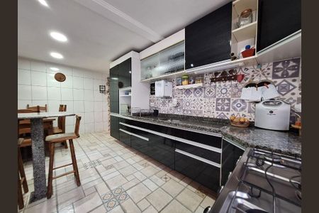 2_photo/94dce28e1b.1e9d1ba85beb8478-ATLAS-eef1dc48-45ab-4461-96fd-d944a5a71323.jpg de casa à venda com 3 quartos, 123m² em Cidade Industrial de Curitiba, Curitiba