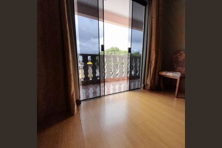 6_photo/94dce28e39.2f367f1cf9dd649e-ATLAS-35fbc4e5-b340-4c05-bdcc-065bc44a704b.jpg de casa à venda com 3 quartos, 350m² em Cidade Industrial de Curitiba, Curitiba