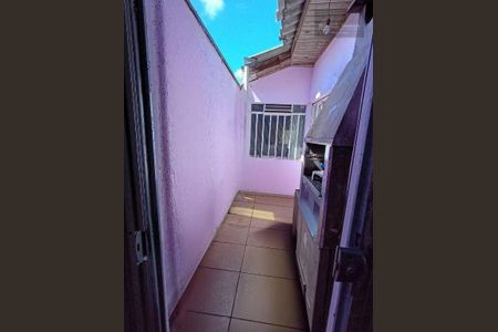14_photo/94dce290f1.8b76a0cab653c8d9-ATLAS-dbf99496-9064-4db3-af76-fc7ac9e8ba80.jpg de casa à venda com 4 quartos, 90m² em Cidade Industrial de Curitiba, Curitiba