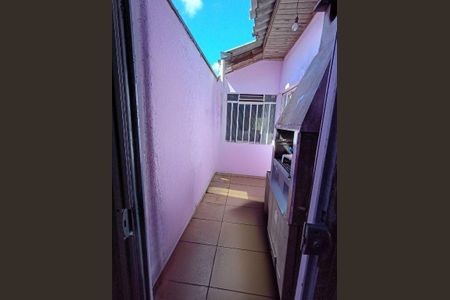 13_photo/94dce290f1.caf6c04f909f2ef2-ATLAS-9b4a5540-11a9-4ae4-bbe8-42b0fd306b5f.jpg de casa à venda com 4 quartos, 90m² em Cidade Industrial de Curitiba, Curitiba