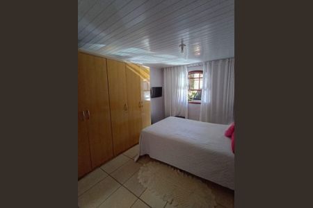 5_photo/94dce290f1.caf6c04f909f2ef2-ATLAS-fe044257-ee6a-4c91-b255-2d8e736882d3.jpg de casa à venda com 4 quartos, 90m² em Cidade Industrial de Curitiba, Curitiba