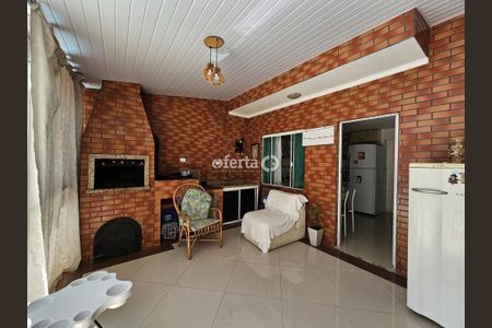 9_photo/94dce291b5.8a00a68238a6a06b-ATLAS-874c63c8-7da5-4374-bf64-a80a5c283165.jpg de casa à venda com 3 quartos, 150m² em Cidade Industrial de Curitiba, Curitiba