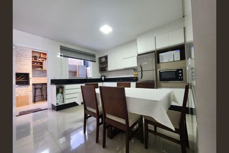 14_photo/94dce29257.7a37549eceeba21f-ATLAS-809c4a62-8ca7-43d3-acc2-d82ea43d9b93.jpg de casa à venda com 3 quartos, 83m² em Cidade Industrial de Curitiba, Curitiba