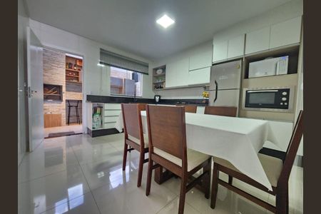 17_photo/94dce29257.7a37549eceeba21f-ATLAS-ec317f79-bdac-481e-bdbd-526f7d1447d1.jpg de casa à venda com 3 quartos, 83m² em Cidade Industrial de Curitiba, Curitiba