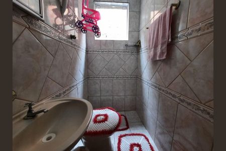 4_photo/94dce29259.31fa6799cfd26a89-ATLAS-921962d2-8cc5-424e-842e-e0bc02b0f40c.jpg de casa à venda com 7 quartos, 250m² em Cidade Industrial de Curitiba, Curitiba