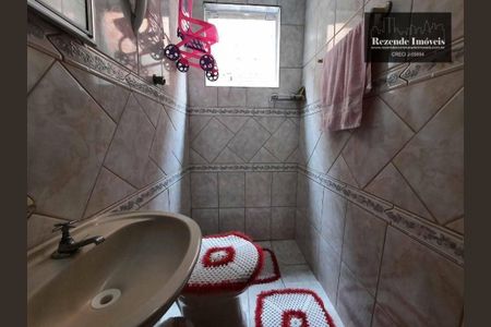 1_photo/94dce29259.d06bcbdeb4629d45-ATLAS-800b6087-e460-41ad-9fbe-a71ea4931091.jpg de casa à venda com 7 quartos, 250m² em Cidade Industrial de Curitiba, Curitiba