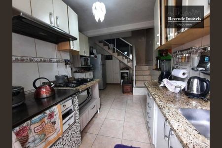 4_photo/94dce29259.d06bcbdeb4629d45-ATLAS-b2ffde9e-7e54-46a8-8ac8-5cd6deb4db8f.jpg de casa à venda com 7 quartos, 250m² em Cidade Industrial de Curitiba, Curitiba