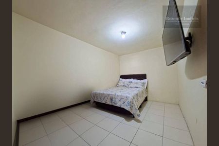 2_photo/94dce29435.a3aa1fac356b9510-ATLAS-d07fda1c-d41c-467c-82ad-8a48e4ce147e.jpg de casa à venda com 3 quartos, 120m² em Cidade Industrial de Curitiba, Curitiba
