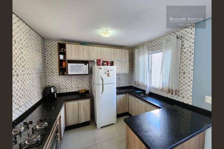 4_photo/94dce296fd.2825de6e0775733d-ATLAS-e7f8cf95-f791-4617-9ec0-c8a33f9ea5af.jpg de casa à venda com 3 quartos, 181m² em Cidade Industrial de Curitiba, Curitiba